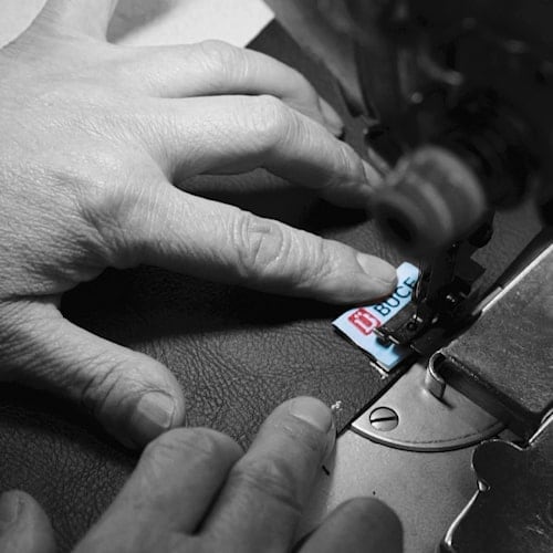 We keep challenging endlessly to become a world’s best professional salon equipment company.